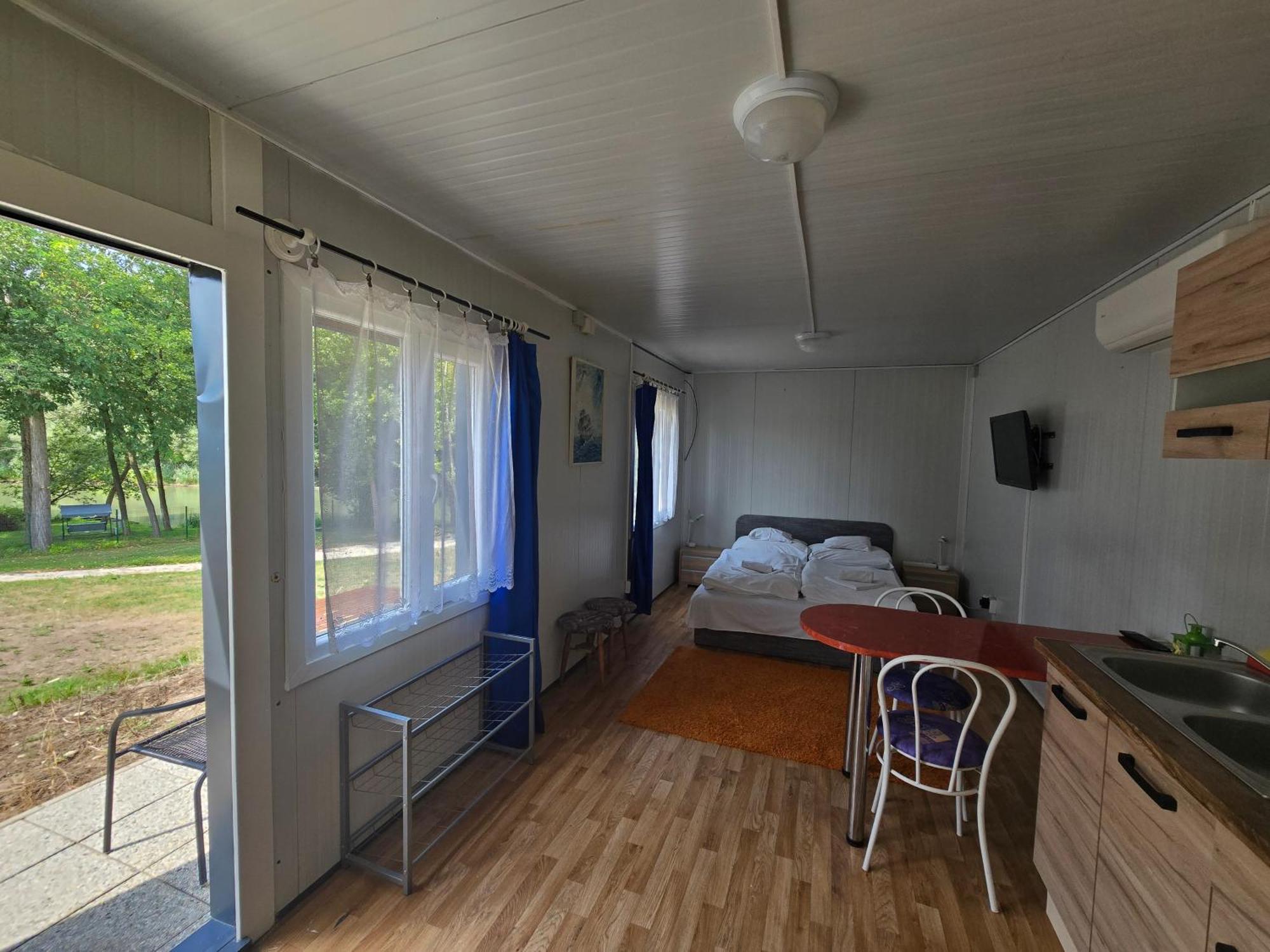 Duna-Beach Apartman Kimle Room photo